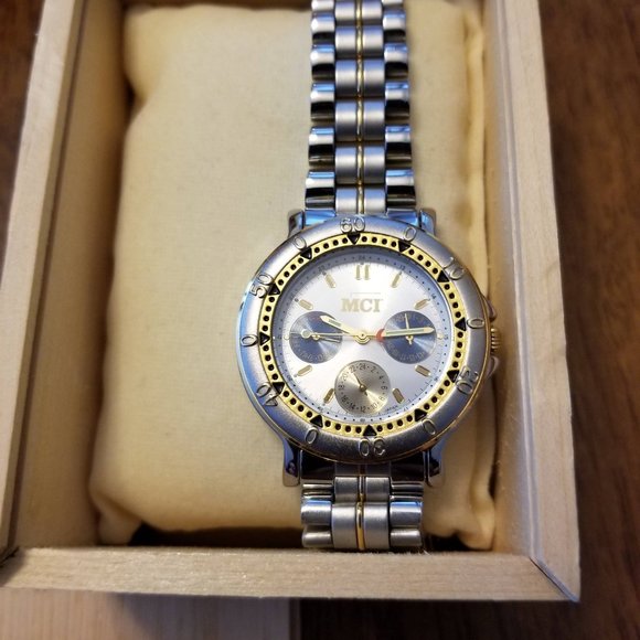 Vintage MCI Commemorative Watch - NEW - Picture 5 of 9